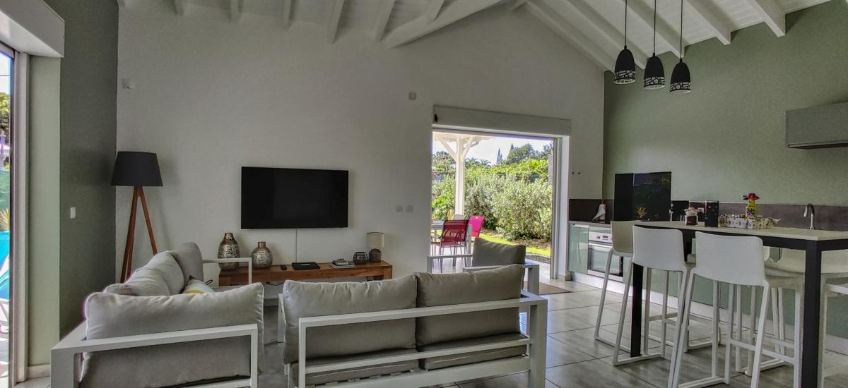 5_Location villa avec piscine Saint François guadeloupe - salon